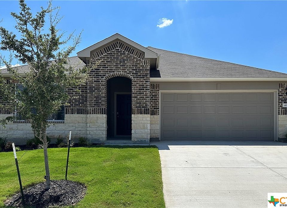 1st image of 460 Desert Willow