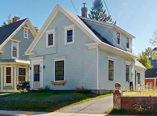 426 Main St, Mahone Bay, NS B0J 2E0