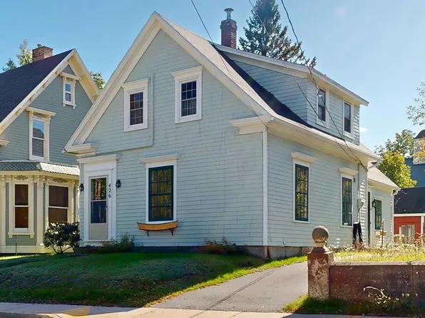 426 Main St, Mahone Bay, NS B0J 2E0