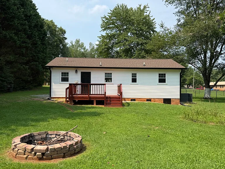 145 Arrow Ln — Photo 13