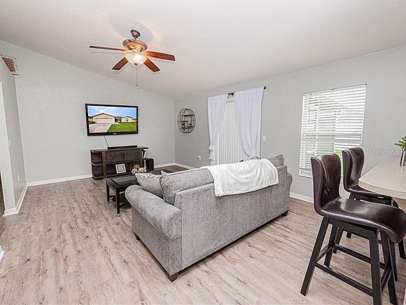 5th image of 3241 Sanoma Dr