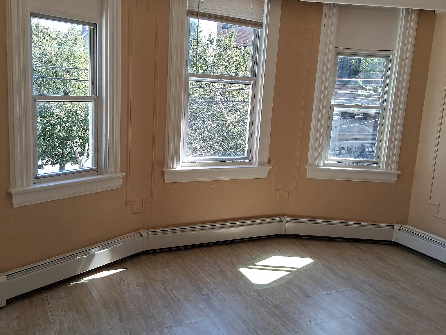 3 bed, $3,100 — Photo 4
