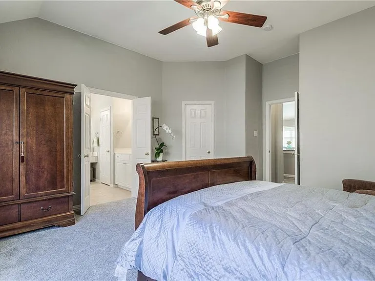 1426 Forest Oaks Ct — Photo 21