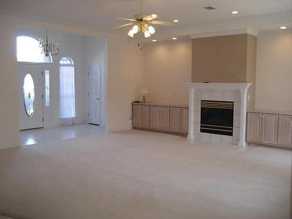 3rd image of 20 Indian Bayou Dr