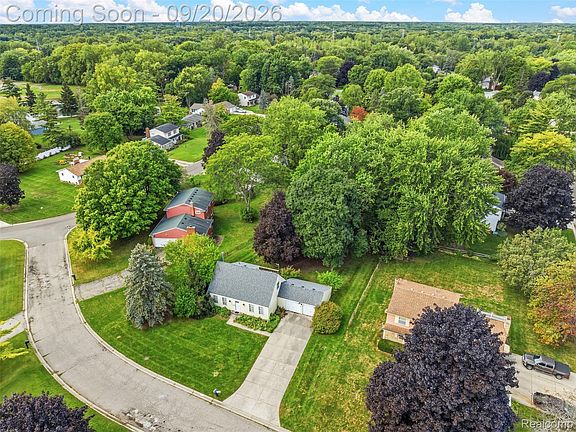 3rd image of 3121 Kings Brook Dr