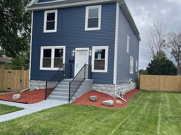 3rd image of 226 S 17th Ave