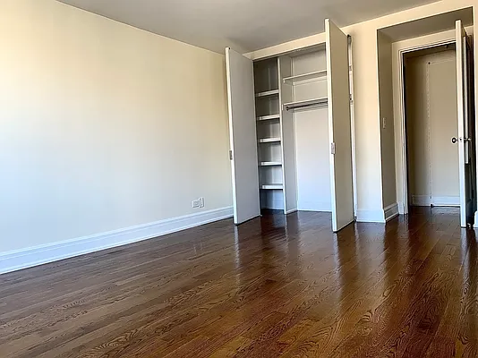 Sold by IB Global LLC | media 4