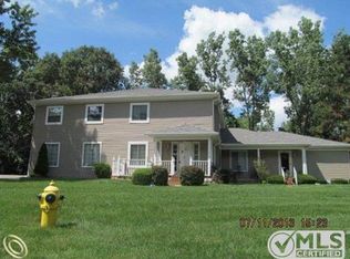 1112 Leisure Dr, Flint, MI 48507