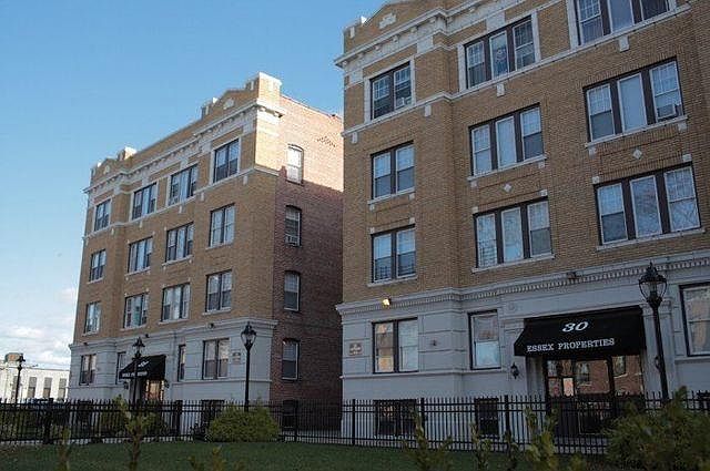 1st image of 30 S Munn Ave #4b339f9a7