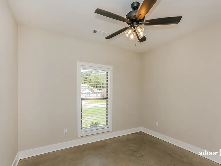 137 Shelby Mae Cir — Photo 12