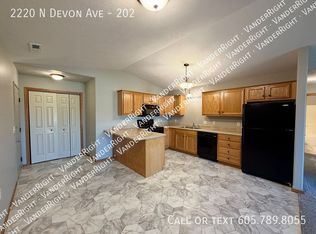 2220 N Devon Ave #202, Tea, SD 57064