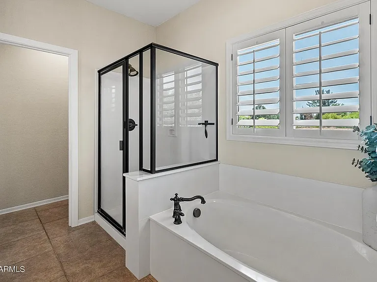 Primary shower