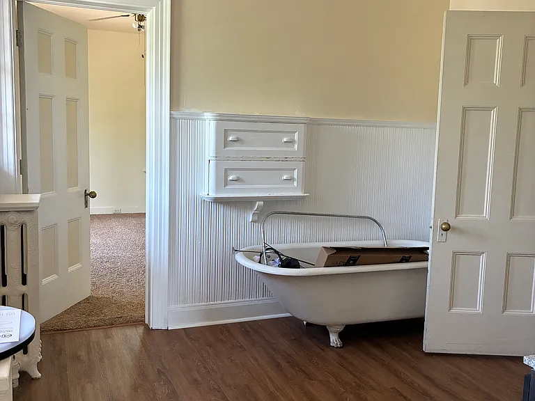 1321 Wood Ave #2 — Photo 3
