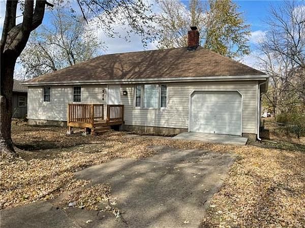 1st image of 315 SW Glendana Dr