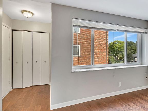 5th image of 2270 Madison Rd APT 3C