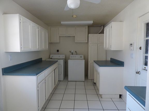 3rd image of 6828 E Vernon Ave