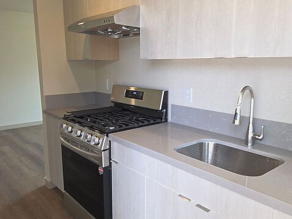 3rd image of 1805 James Pl #B