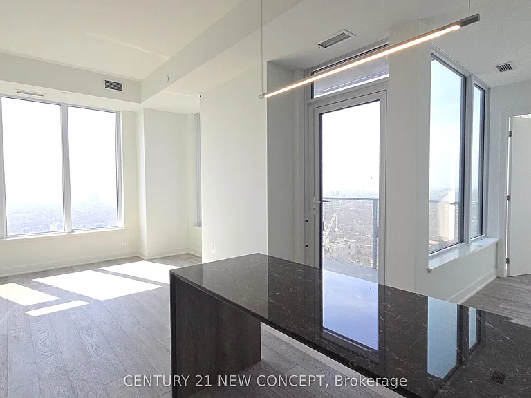 11 Yorkville Ave #5602 — Photo 6