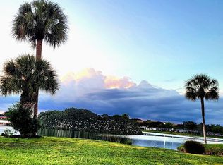 220 Seville Ct #J, Delray Beach, FL 33446