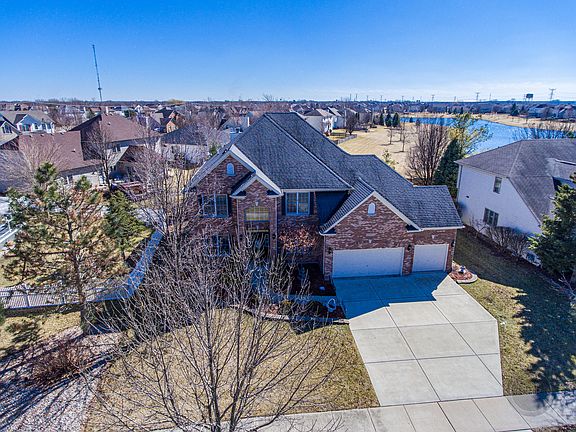 2nd image of 24445 W Brooklands Ln