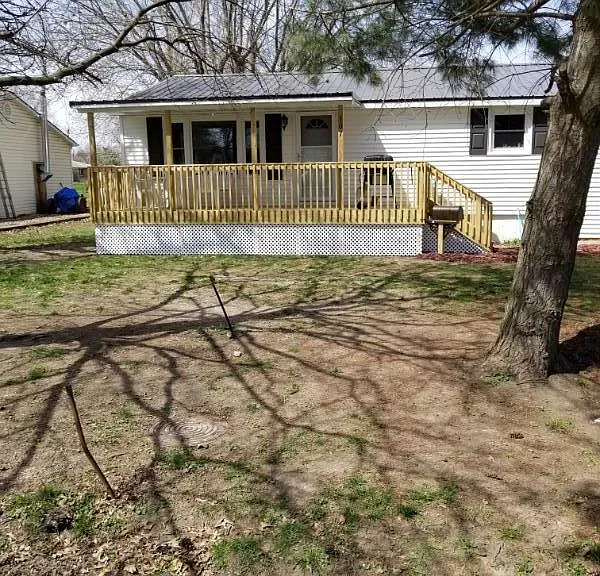 507 E Sanders St — Photo 2