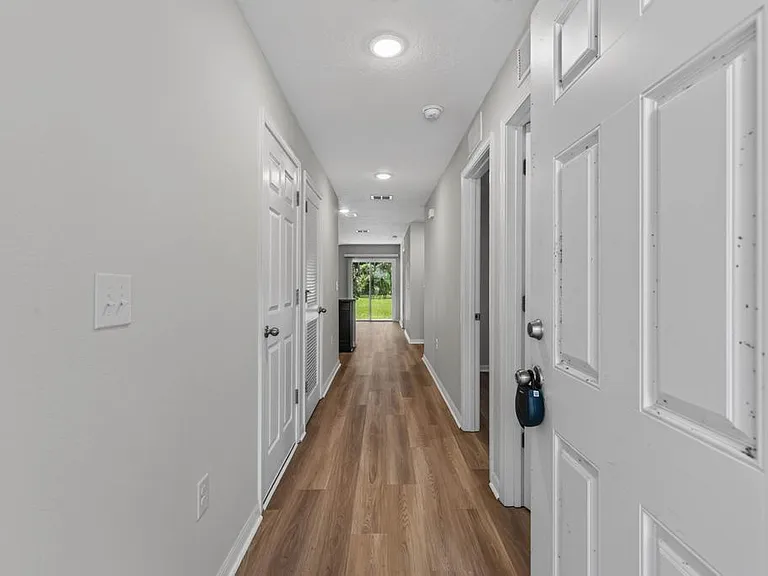 129 Wellwood Laneunit #B — Photo 10