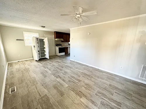 200 Holliday Ln #A Photo 1