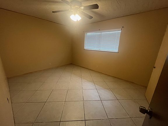 4th image of 220 S 35th St #2