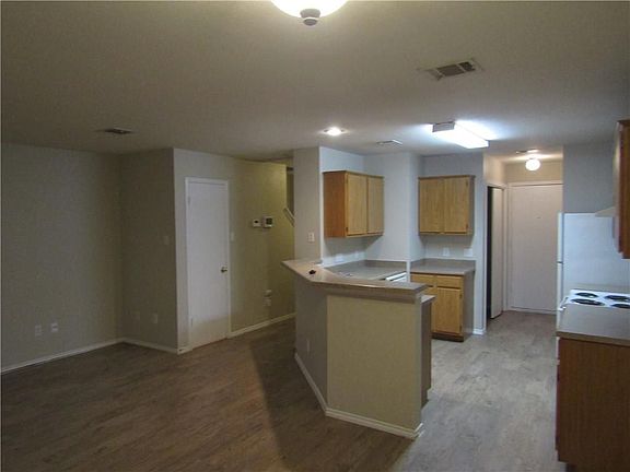 5th image of 9704 Sugar Hill Dr #A