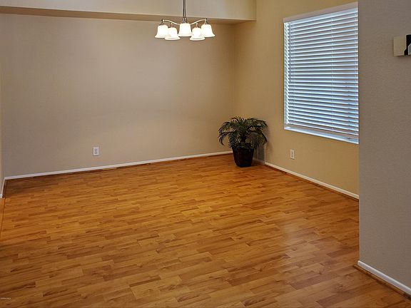 4th image of 650 Ivywood Ln Unit F