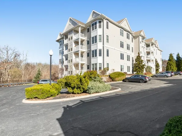 1481 Phillips Rd APT 1202, New Bedford, MA 02745
