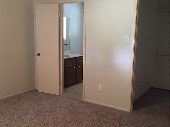 5th image of 2317 Vialoux Dr