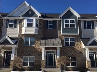 11709 Emery Village Dr N, Champlin, MN 55316