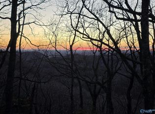 79 Hixon Rd NW, Fort Payne, AL 35967
