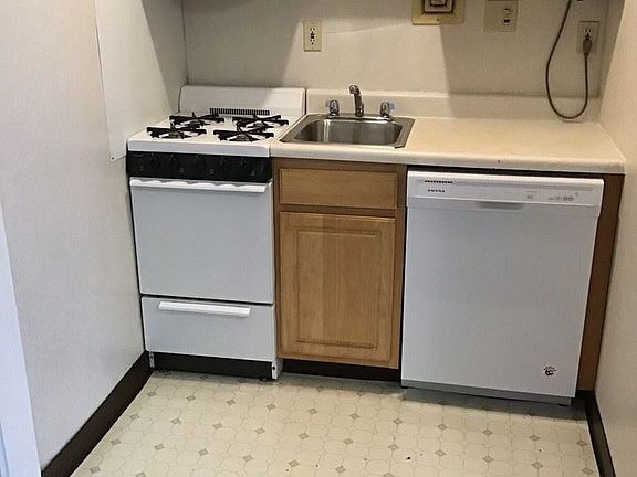 2nd image of 103 Stanton Ave #6976108