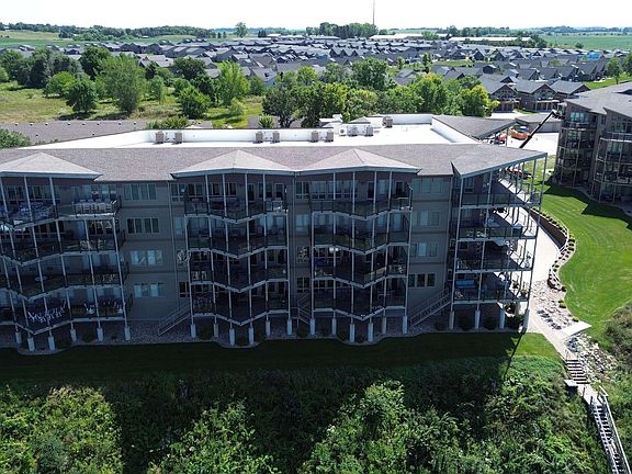2nd image of 465 240th Ave #406