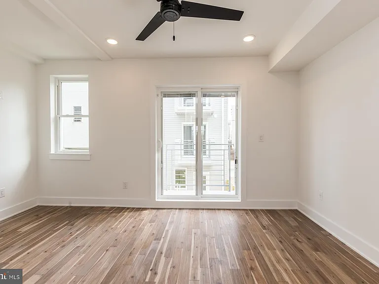2132 Berges St #1 — Photo 23