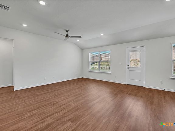 5th image of 238 Great Hills Dr