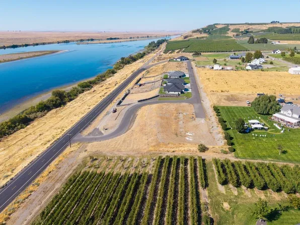 29 Columbia Bluff Ln #8, Pasco, WA 99301