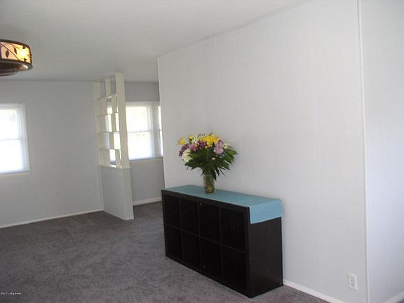 2nd image of 3315 Willow Way