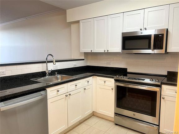 4th image of 300 Mamaroneck Ave APT 718
