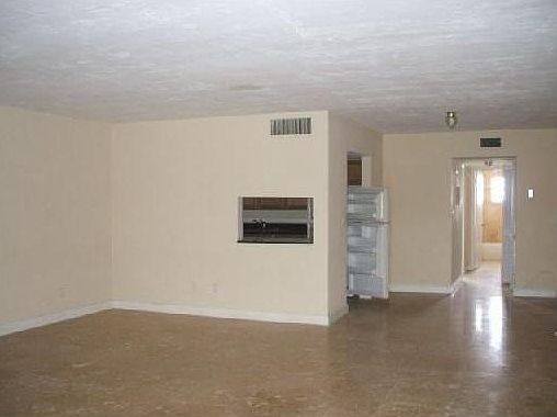 1st image of 1855 NE 121st St APT 1