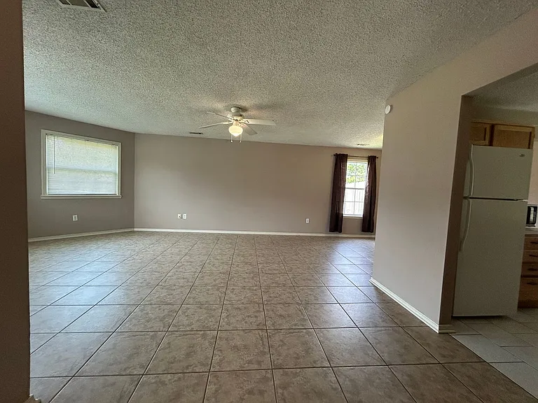 4694 W Dover St — Photo 23