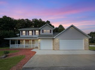 N2382 Stonehedge Rd, Berlin, WI 54923