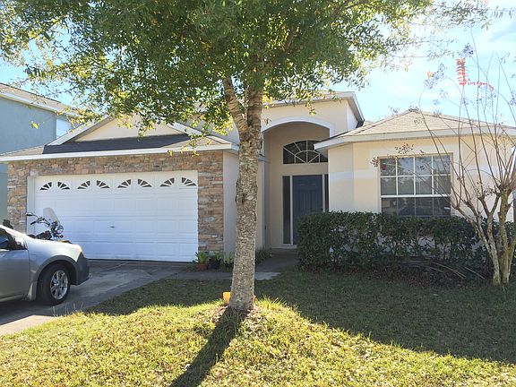 2nd image of 11244 Pinewood Cove Ln