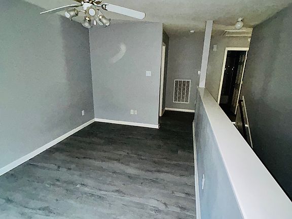 4th image of 4630 Daisy Meadow Dr