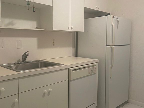 2nd image of 760 SE 2nd Avenue #C203