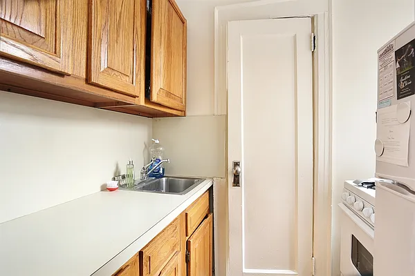 Rented by Corcoran | media 9