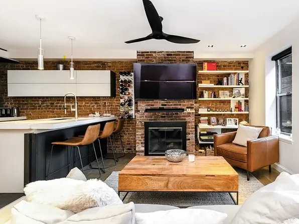 81 Dartmouth St #2, Boston, MA 02116