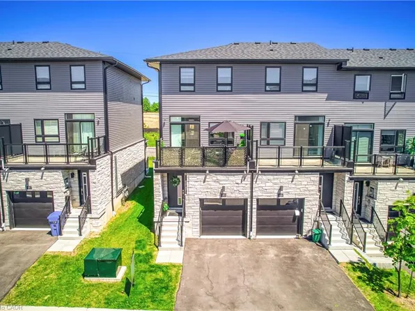 51 Sparrow Ave #90, Cambridge, ON N1T 0E5